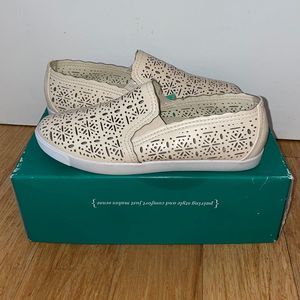 NWT SoleSenseAbility 7M Cut-Out Slip On Shoes Flexible Outsole cushioned Footbed